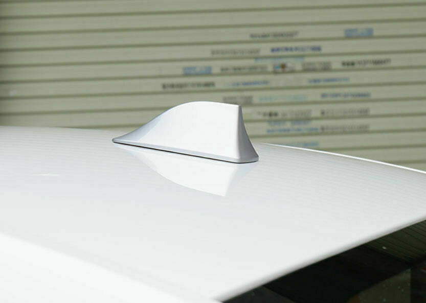 Silver Car Auto Shark Fin Aerial Antenna Roof AM/FM Radio Signal For BMW Benz UK
